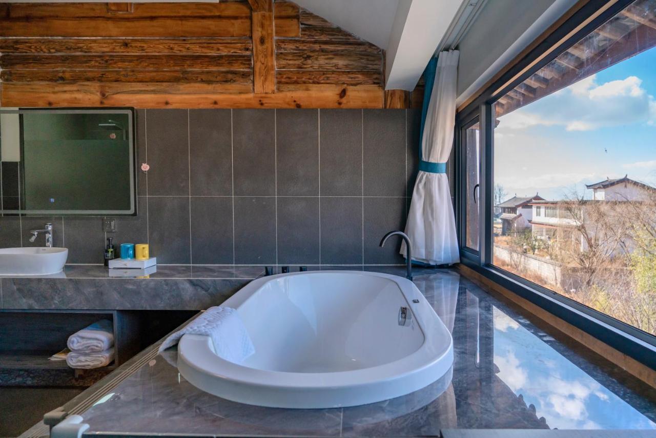 玉龙白沙普宿客栈 Lijiang  Exterior foto